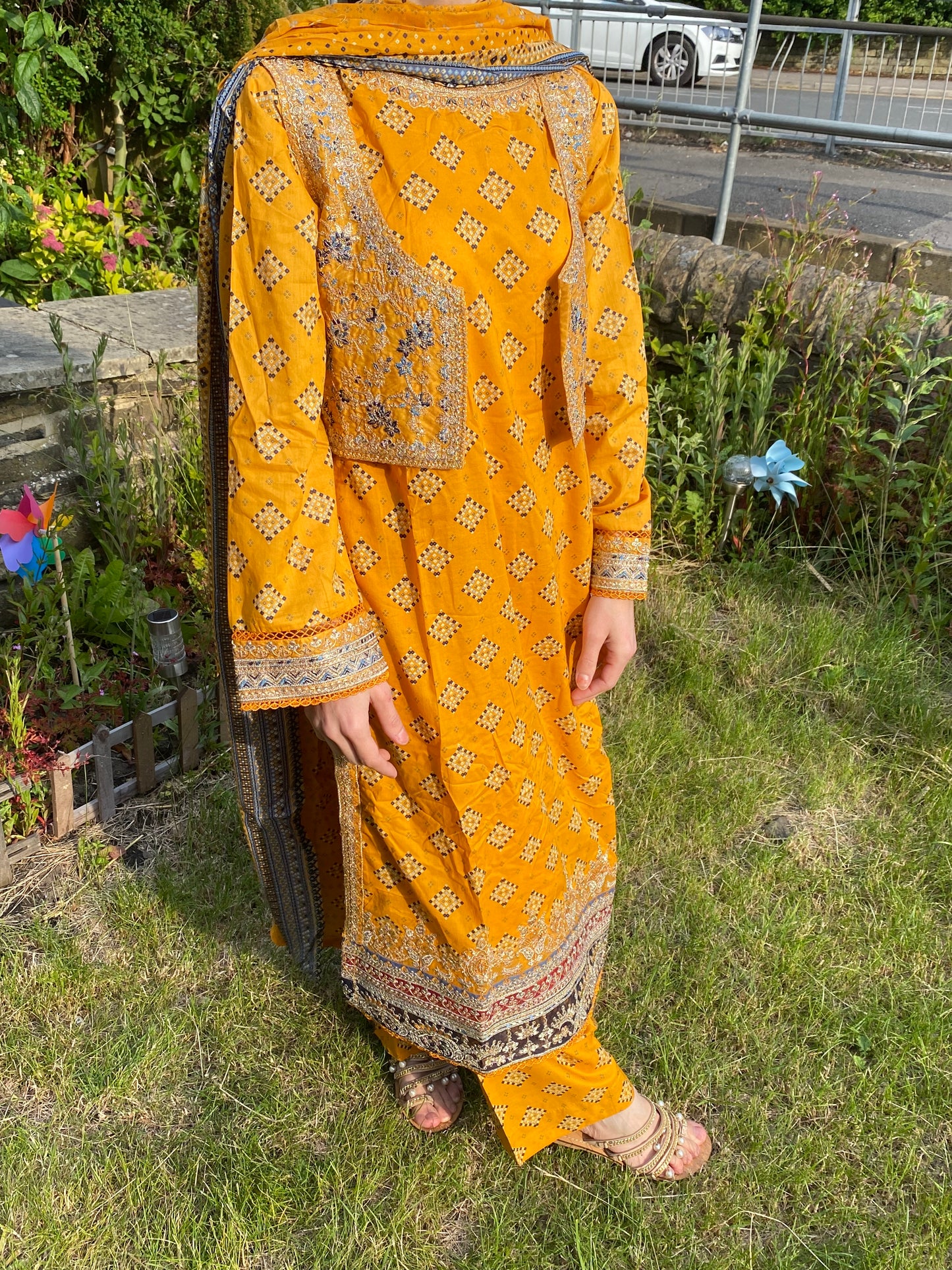 BinSaeed Women's Net Embroidery 4 Piece Set Salwar Suit Set Kurta Lehenga with Dupatta and Koti Yellow Mehndi Kurta Set for Women salwarsuit set